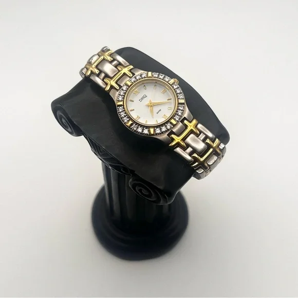 DMQ Two-Tone Womens Crystal Accent Bracelet Watch in Silver & Gold w New Battery - Picture 5 of 11